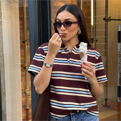 С чем носить поло и рубашки-регби: подборка стильных образов для женщин