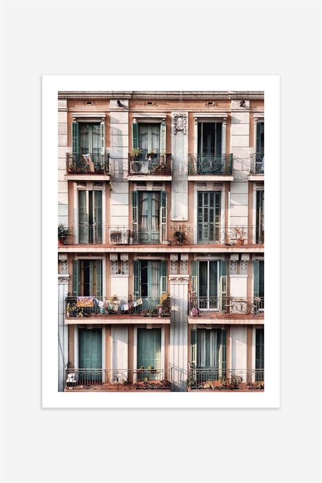 Дом в Барселоне постер - Фото 12516465