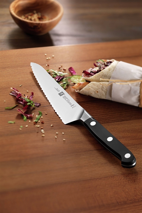 Компактный поварской нож Pro 14 см с зубчатой кромкой - Фото 12601960