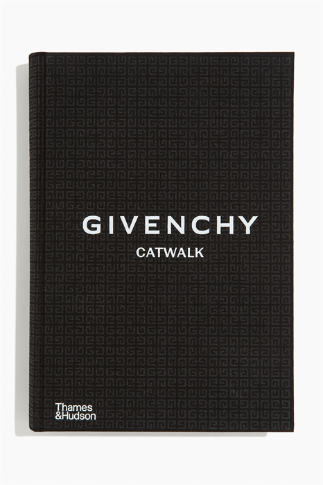 Книга "Givenchy Catwalk" - Фото 12676145
