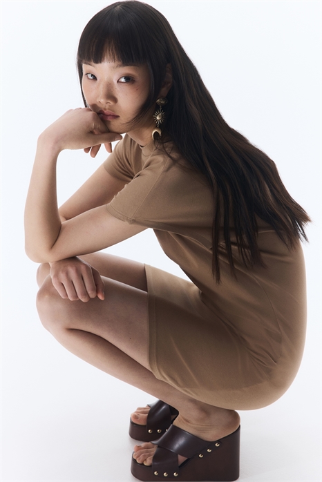 Платье из джерси с короткими рукавами 1275924002 - Фото 13508813