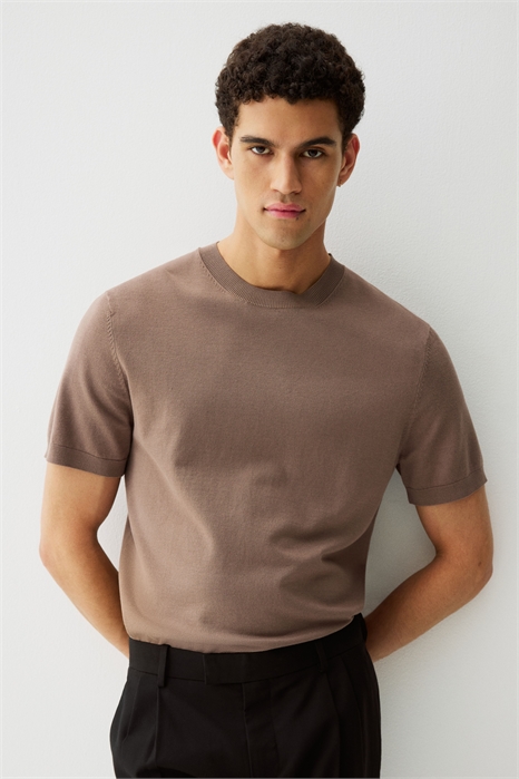 Тонкая облегающая футболка из тонкого трикотажа 1251427004 - Фото 13534870