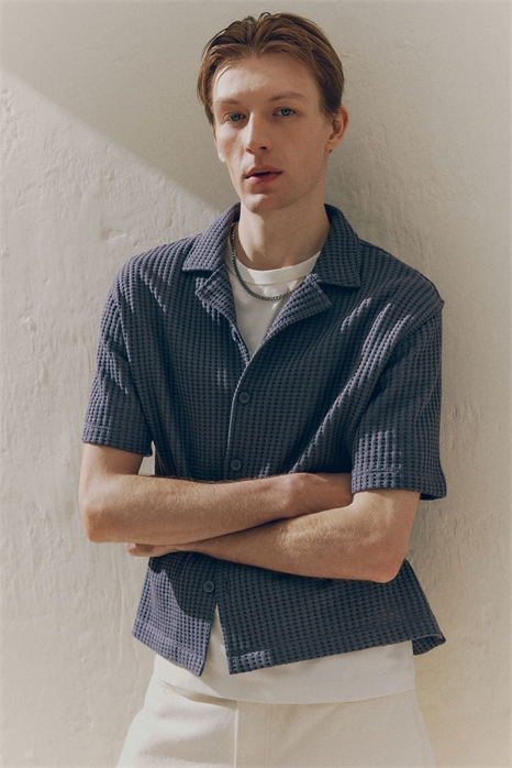 Свободная рубашка из вафельного курортного трикотажа 1276098003 - Фото 13555487