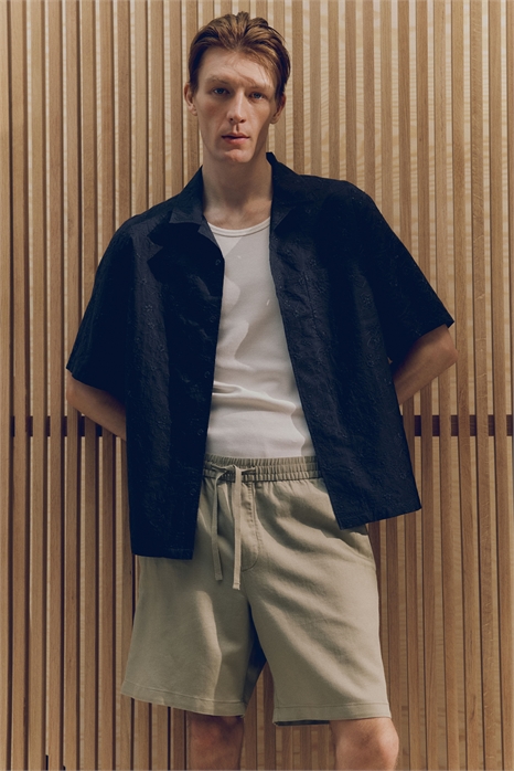 Шорты из льняного бленда с расслабленной посадкой 1264431003 - Фото 13611046