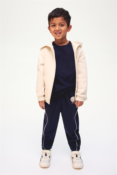 Джоггеры с принтом 1263980002 - Фото 13613884