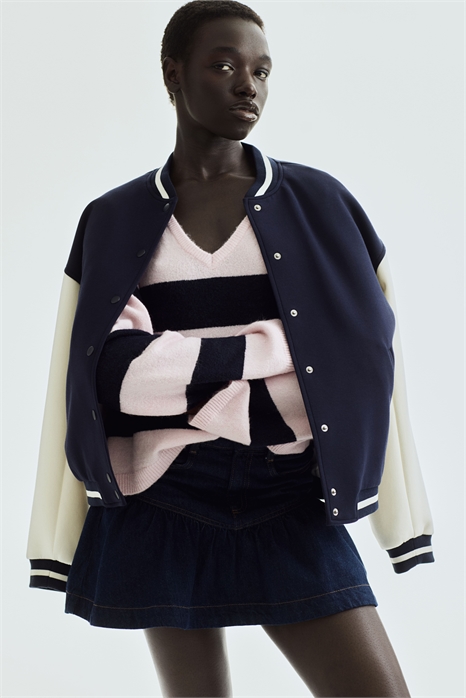 Джемпер с V-образным вырезом из тонкой вязки 1262846006 - Фото 13614332