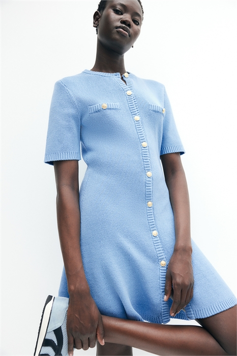 Трикотажное платье на пуговицах 1229076004 - Фото 13632341