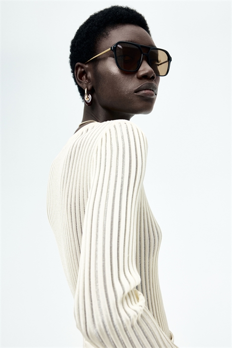 Топ из тонкого трикотажа в рубчик 1282716002 - Фото 13638002