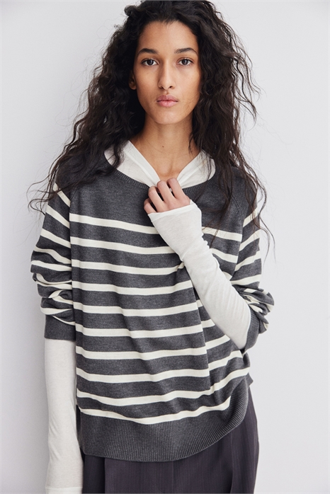 Джемпер из тонкой вязки 1215703015 - Фото 13644552