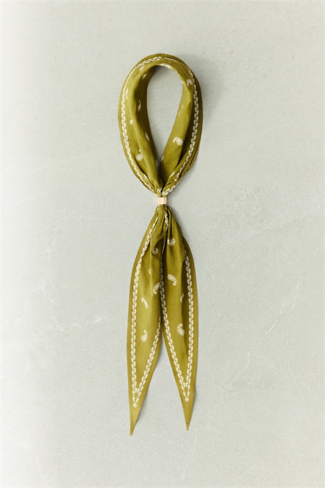 Шарф с деталями из бисера 1290429004 - Фото 13678987