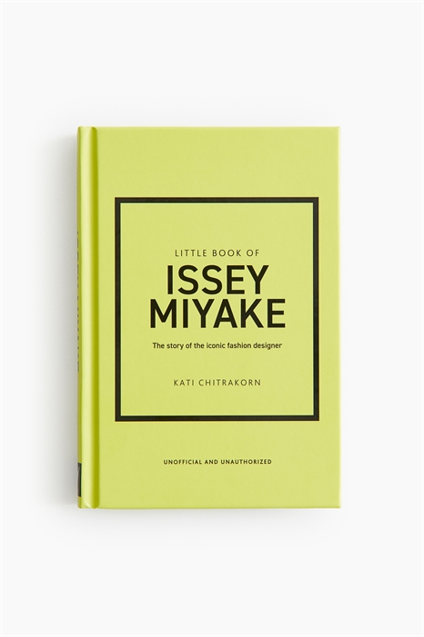Книга "Little Book of Issey Miyake" 1301499001 - Фото 13775766