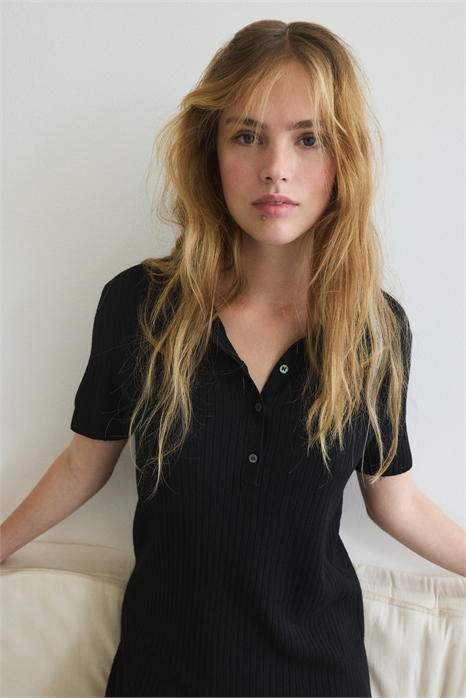 Платье с воротником из ребристого трикотажа 1291284002 - Фото 13780419