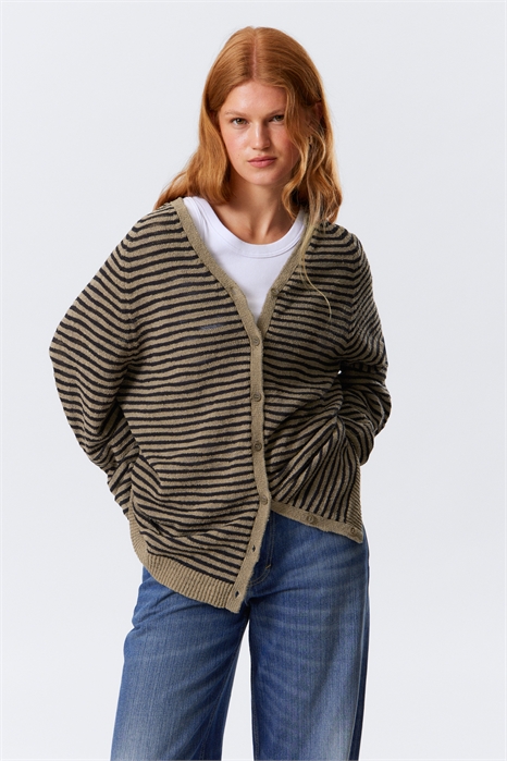 Свободный вязаный кардиган с V-образным вырезом 1293525003 - Фото 13780496