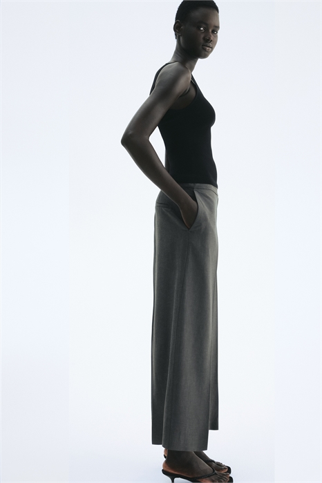 Приталенные брюки из льняного бленда 1283570006 - Фото 13781564