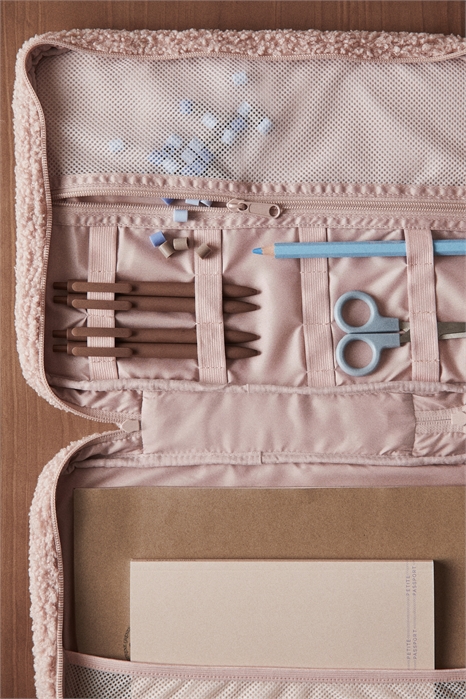 Плюшевый чемоданчик для рукоделия 1269046002 - Фото 13803726