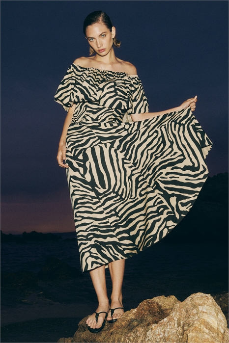 Платье с воланами на плечах 1301259002 - Фото 13804254