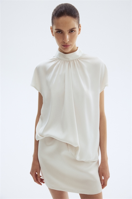 Атласная блузка с воротником-стойкой 1297195004 - Фото 13832273