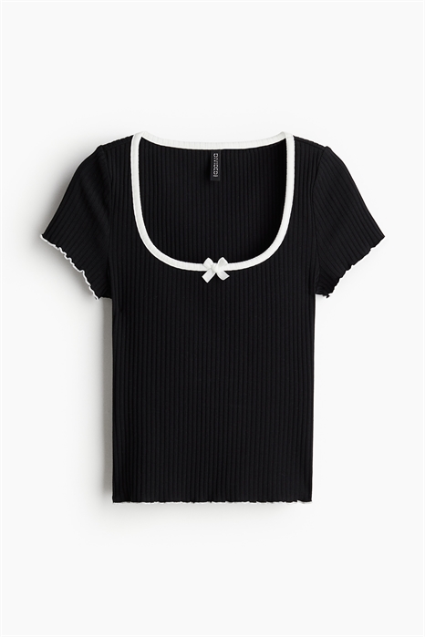 Ребристый топ с деталями из оверлока 1252034001 - Фото 13858284