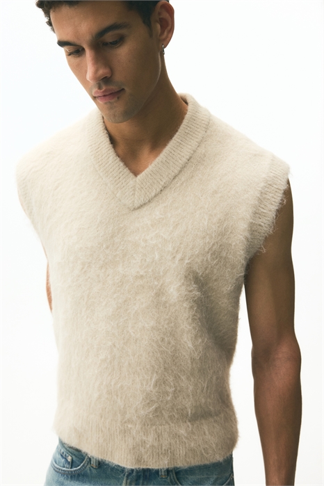 Пушистая жилетка Loose Fit 1301375002 - Фото 13861634