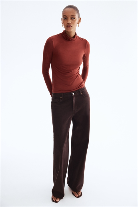 Топ с вырезом поло из вискозы 1306443002 - Фото 13881575