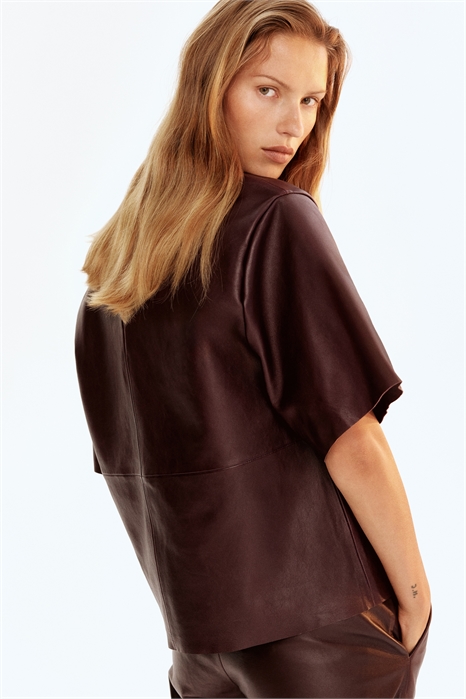 Кожаная футболка 1309674001 - Фото 13888721