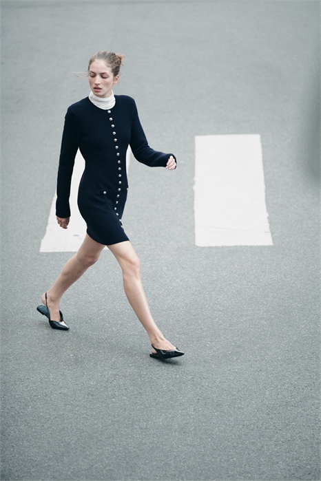 Трикотажное платье на пуговицах 1302386002 - Фото 13895602