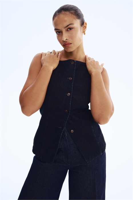 Приталенный джинсовый жилет 1298699002 - Фото 13901274