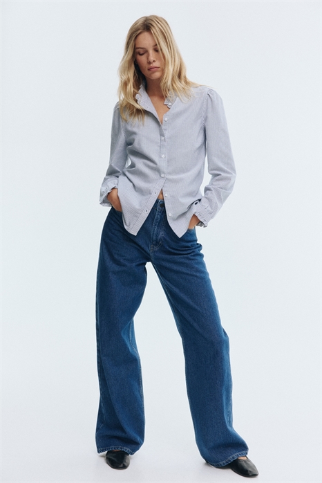 Блузка из оксфорда с отделкой жабо артикул 1185135011