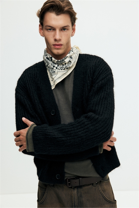 Свободный вязаный кардиган в рубчик 1302077001 - Фото 13913556