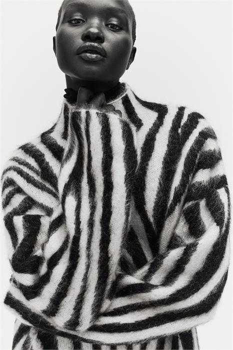 Джемпер с водолазкой из мохерового бленда 1306189001 - Фото 13922923