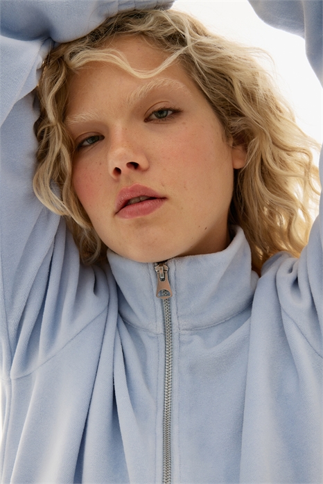 Велюровая куртка на молнии 1297139002 - Фото 13924392