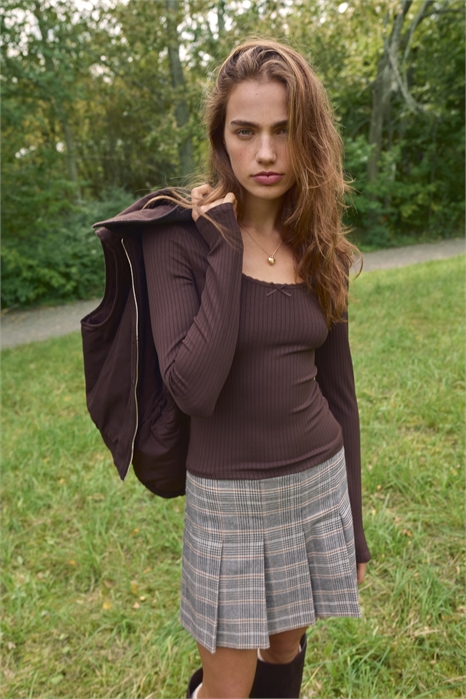 Топ из ребристого трикотажа 1296048005 - Фото 13938090