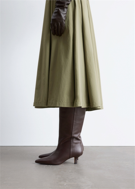 Кожаные сапоги до колена на каблуке 1289293003 - Фото 13947976