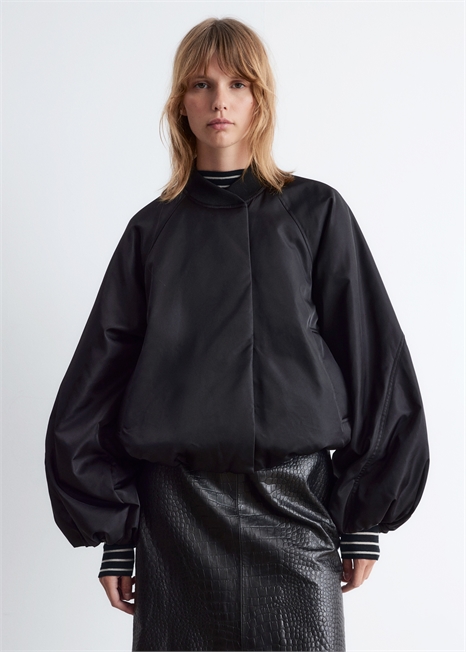 Куртка-бомбер с объемными рукавами 1245067003 - Фото 13948092