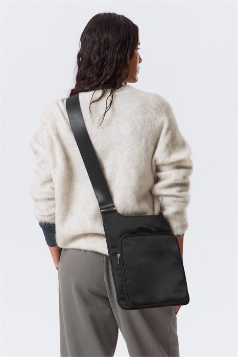 Спортивная нейлоновая сумка-кроссбоди 1292368001 - Фото 13952771