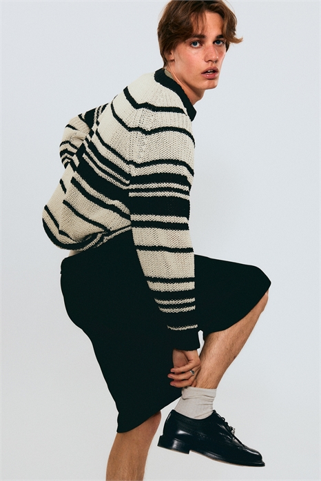 Полосатый вязаный свитер с рукавами реглан 1292167002 - Фото 13956032