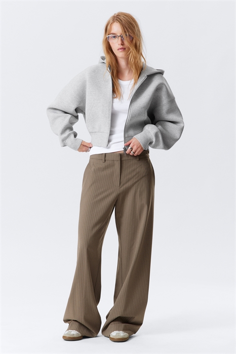 Костюмные брюки с заниженной талией и свободным кроем 1271300006 - Фото 13962153