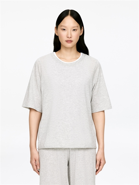 Хлопковая футболка с элегантной драпировкой 1223311001 - Фото 13971253