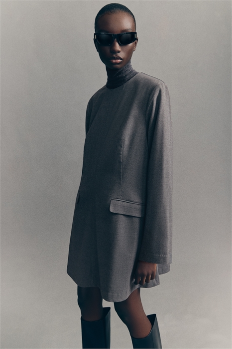 Платье с накладками на плечах 1308238002 - Фото 13981369