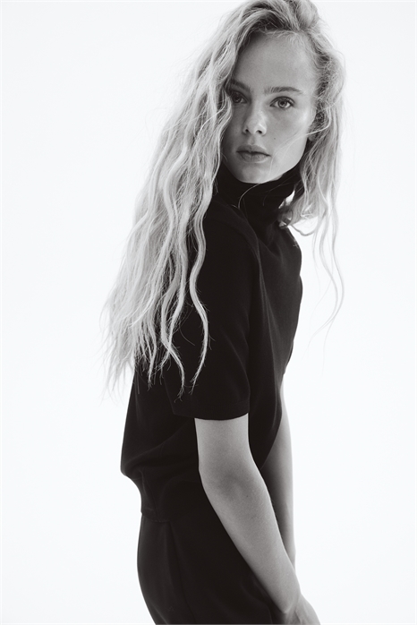 Топ с вырезом поло из тонкого трикотажа 1293965001 - Фото 13988046