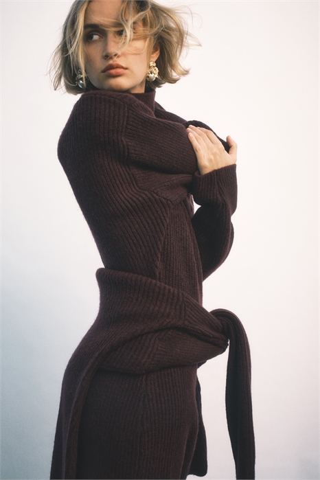 Платье с подкладкой на плечах из ребристого трикотажа 1307878001 - Фото 13991446