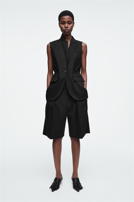 Льняные шорты с плиссировкой 1267328001 - Фото 14004207