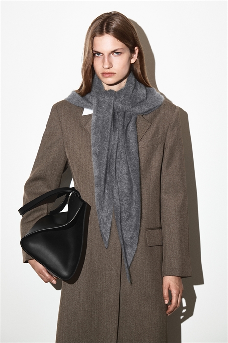 Треугольный шарф из матового кашемира 1291719002 - Фото 14005896