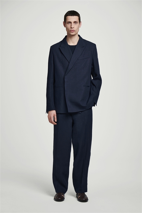 Расслабленные льняные брюки с прямыми штанинами 1262069001 - Фото 14068192