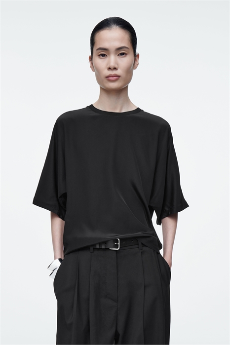 Шелковая футболка с рукавами батвинг и панелями 1264090002 - Фото 14075650