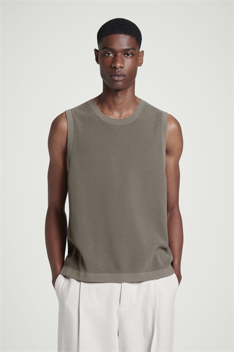 Жилет из жидкого трикотажа 1257179004 - Фото 14087512