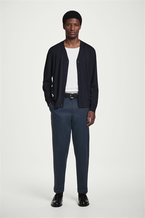 Зауженные брюки из саржи с подворотом 1208324001 - Фото 14093911