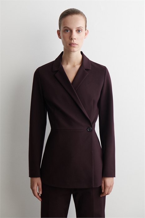 Струящийся блейзер в облегающем стиле артикул 1298610001