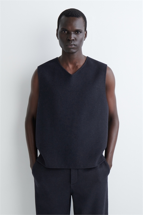 Шерстяной джемпер с V-образным вырезом артикул 1304592001