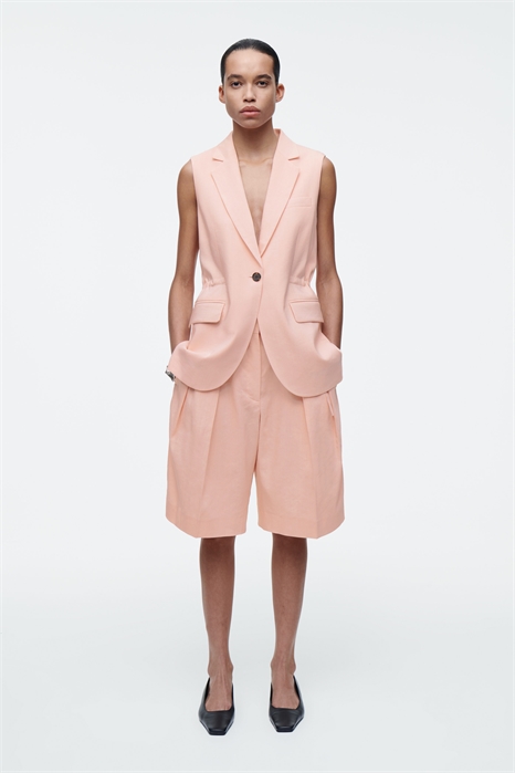 Льняные шорты с плиссировкой 1267328002 - Фото 14112866